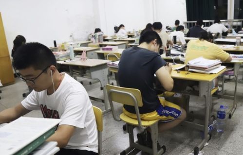 研究生到底多燒錢？普通家庭的學生看完花銷后，多半想放棄了
